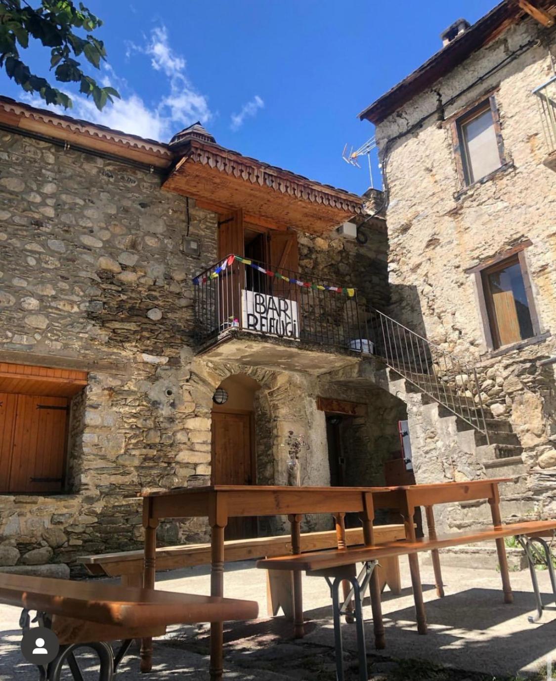 Refugi D' Alos Alos d'Isil Экстерьер фото
